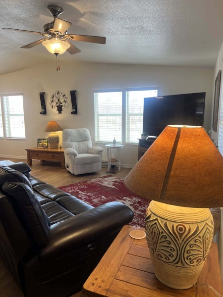 2 Bedrooms Bedrooms, ,2 BathroomsBathrooms,Rancho Rialto Home,For Sale,1365