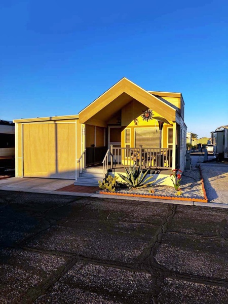 0 , ,1 BathroomBathrooms,Rancho Rialto Home,For Sale,0,1444